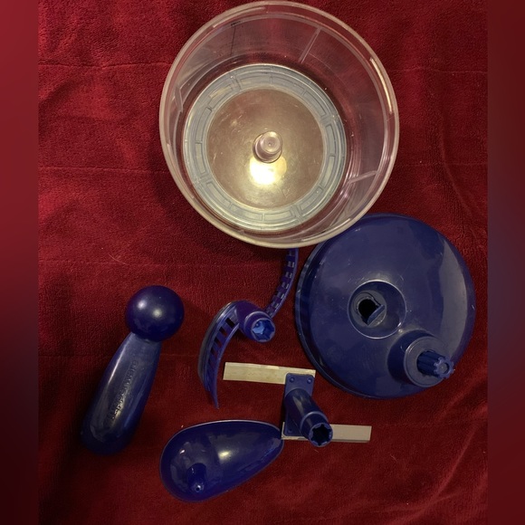 Vintage Blue Tupperware Quick Chef - Picture 4 of 5